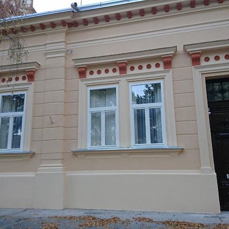 Konzul -Top Apartment, Strict Center, Parking Osijek Exterior foto