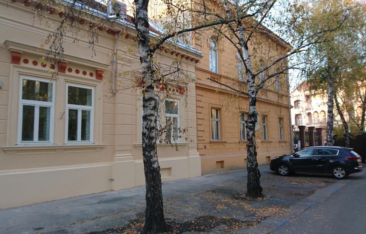 Konzul -Top Apartment, Strict Center, Parking Osijek Exterior foto